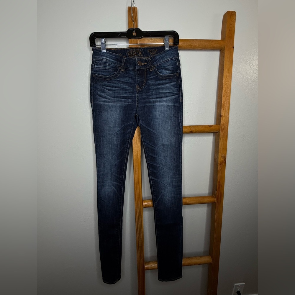Buckle Women's Dark Indigo Skinny Jeans 26 x 36